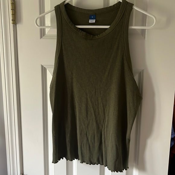 Halter tank - Picture 1 of 3